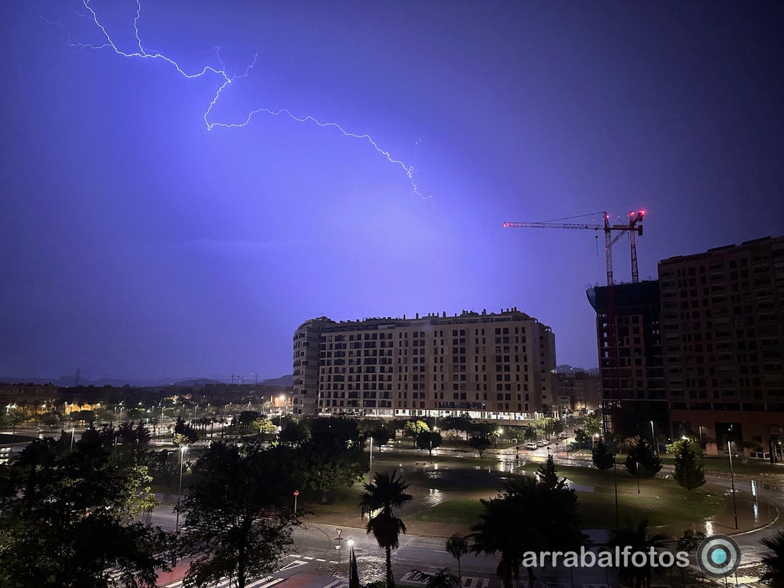 Downpour in Teatinos