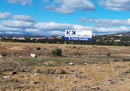 HM Hospitales sign on Las Canteras in Vélez-Málaga where the private hospital will be built