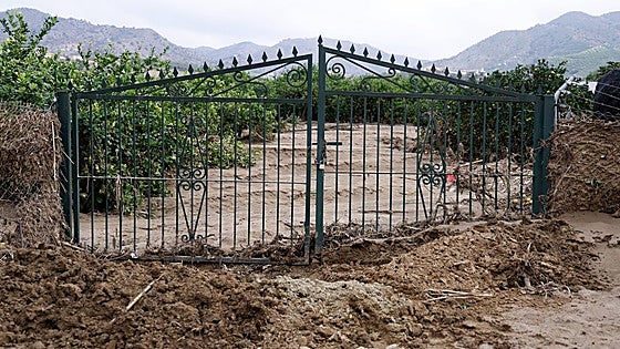 The fears of the farmers in Álora after the 'Dana' storm flooding: 'This is a disaster'