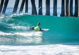Almagro had both her hands and feet amputated when she was 18.