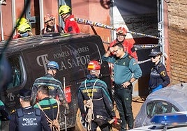 Entrance to the garage in Calle Mariano Brull in La Torre where seven bodies were found.