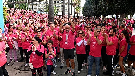 'Pink wave' highlights cancer cause in Marbella