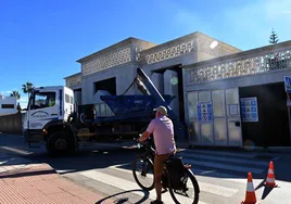 Image of work on the former Aresbank building.