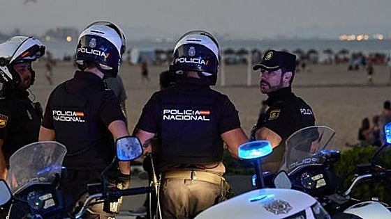 Two years for filming nude children on beaches in Malaga and Cadiz