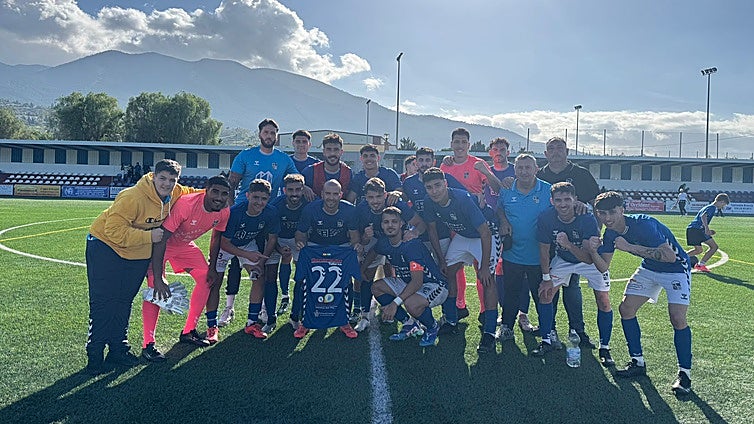 Emotional tribute paid by teammates after youth team football player dies in Fuengirola road crash