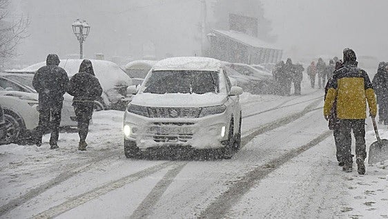 Red alerts for heavy snowfall activated in two northern regions of Spain