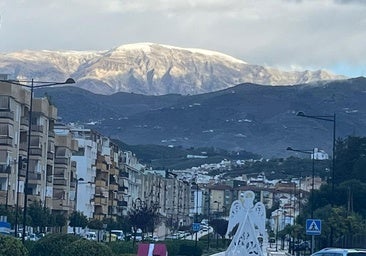 Watch as blanket of snow covers Malaga province's highest mountain