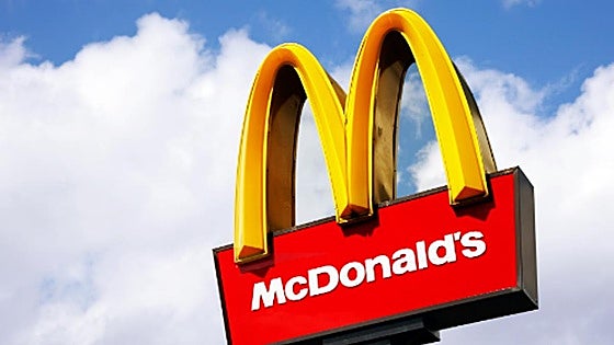 McDonald's opens new restaurant in Benalmádena and serves up jobs for 40 local staff