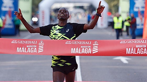 Vincent Kipkorir claims crown at biggest Malaga Marathon in history