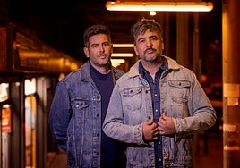 Pop duo Estopa will be performing at the Weekend Beach festival in Torre del Mar in 2025.