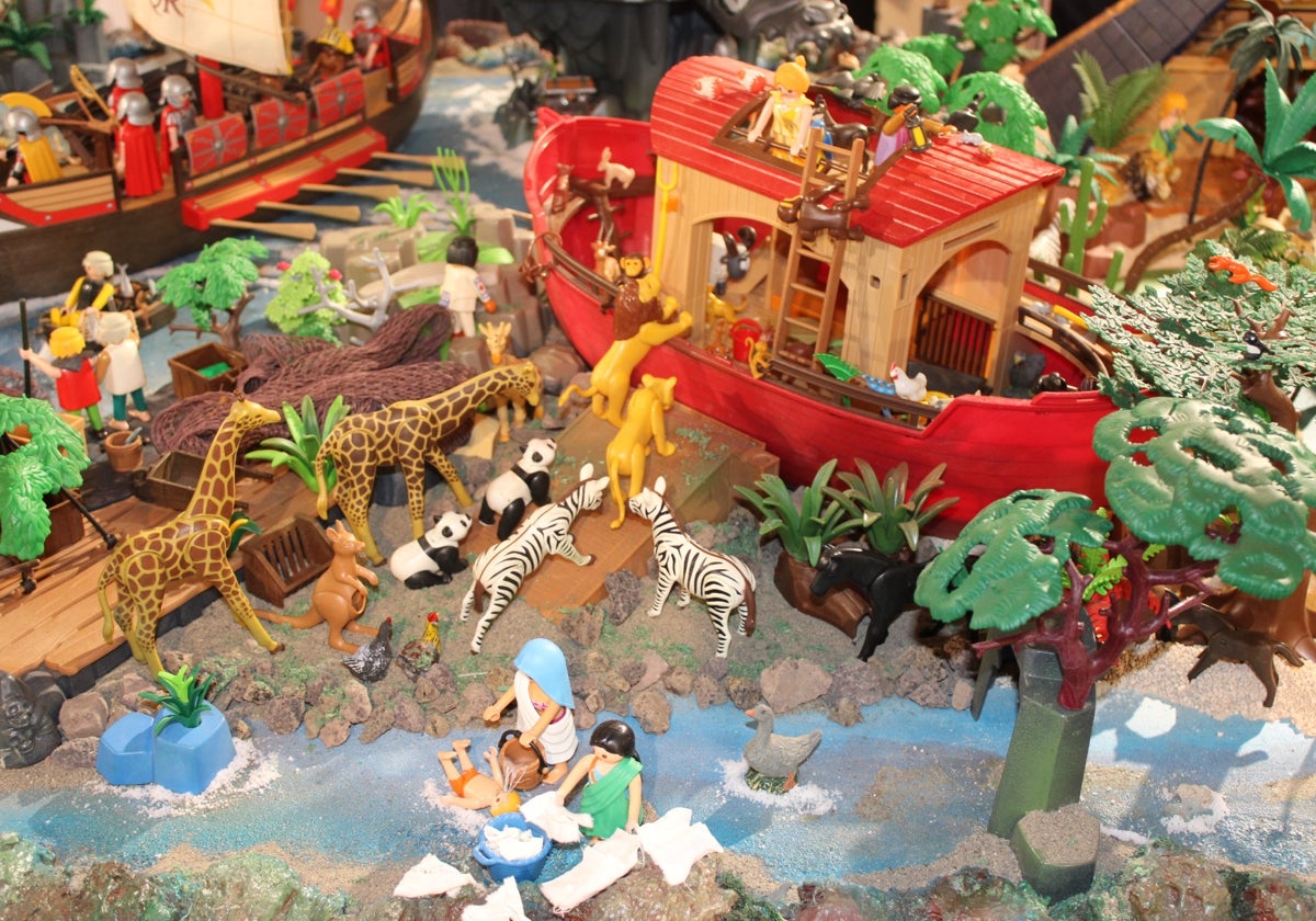 The arrival of the animals on Noah's Ark recreated with Playmobil figures.