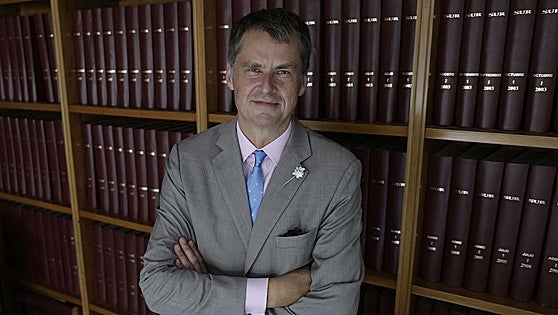 New top job at Spanish energy giant announced for former British ambassador to Spain, Hugh Elliott