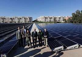 Juanjo Denis, Borja Vivas, Alicia Izquierdo, Paco de la Torre, Penélope Gómez and Carlos Conde, during the inauguration of the photovoltaic plant in Teatinos, at the Emasa facilities.