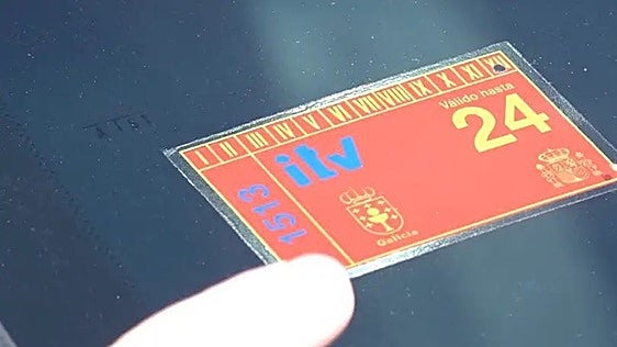The rumour going around about the ITV sticker in Spain: is it compulsory to display it on the windscreen?