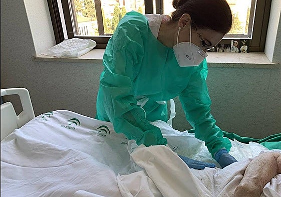 Andalucía needs 30,000 more nurses to reach European average, according to WHO