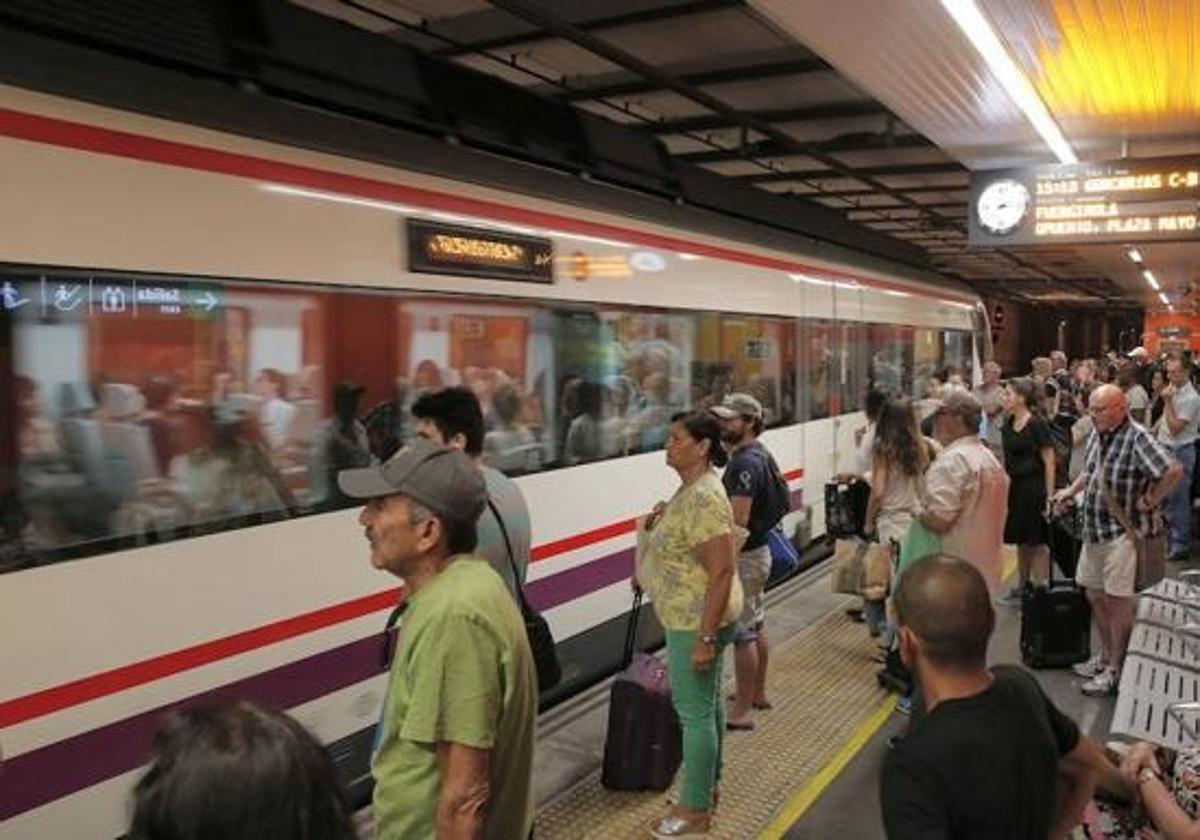 Renfe clarifies for how long the free and discounted Cercanías season tickets already purchased in Spain will be valid