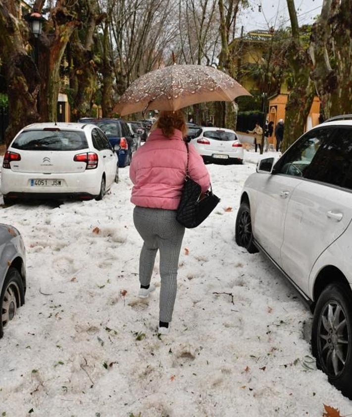 Imagen secundaria 2 - In pictures, the historic hailstorm five years ago that turned Malaga city centre white