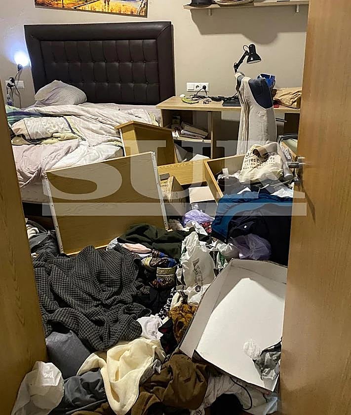 Imagen secundaria 2 - Costa del Sol burglary: 'They threatened to cut off my fingers and to rape her'