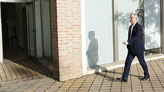 Complaint against mayor of Estepona for sexual harassment and coercion of a local police officer and his wife is shelved