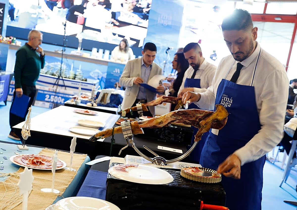 Imagen secundaria 1 - Five hundred companies shape the future of tourism in Malaga