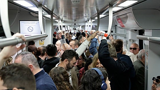 Record number of passengers use local trains in Malaga as debate about new line along the Costa del Sol rumbles on