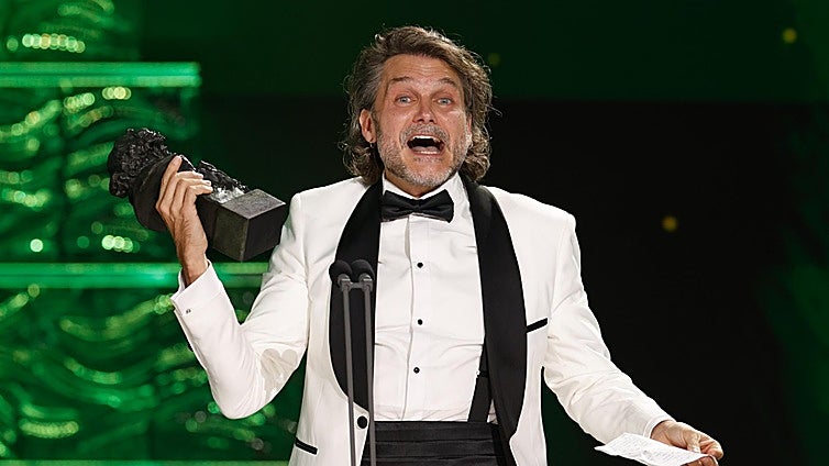 Malaga's Salva Reina wins Spanish film academy award for Best Supporting Actor in La 47