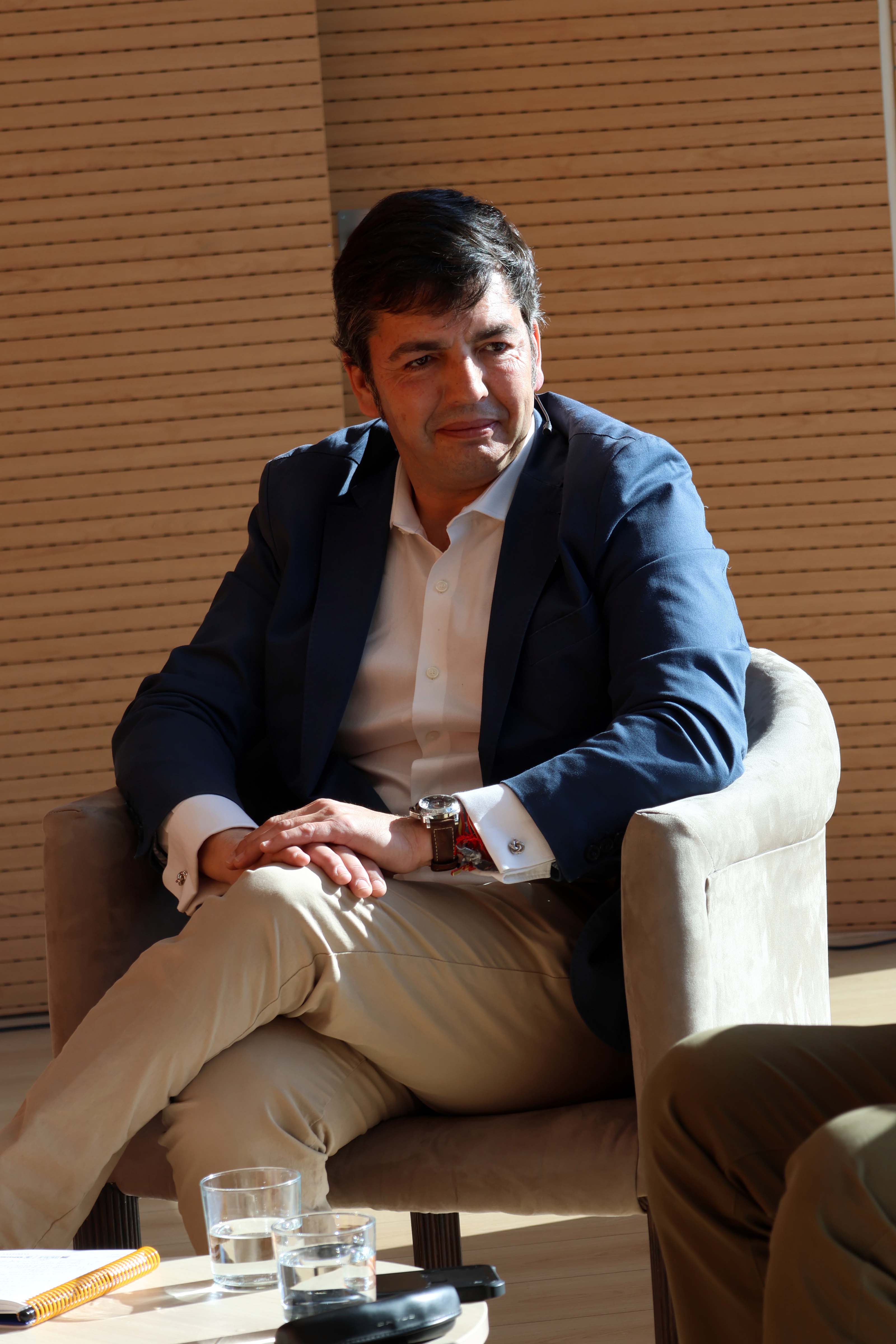 SUR in English real estate and property investment forum in Estepona, in pictures