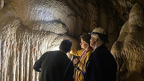 International experts continue tour of Costa del Sol caves