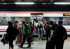 File image of passengers on Malaga's Cercanías trains.