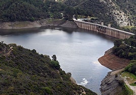La Concepción reservoir, a view of the main impoundment lake behind the dam wall.