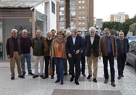 Josele Aguilar with former PSOE general secretaries and ex-presidents of the Provincial Council.