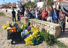 Eco Amigos during the last beach clean up in Casares Costa.