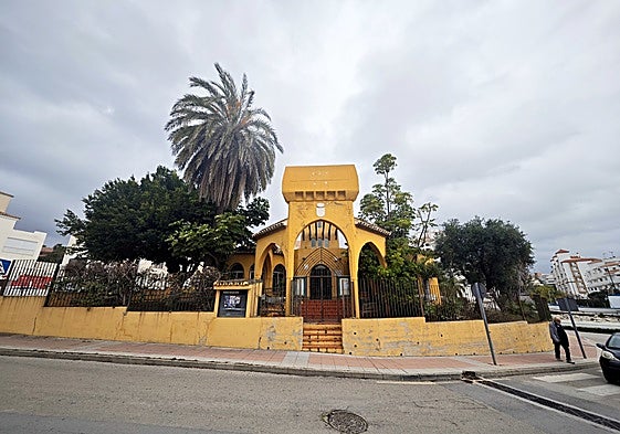 Image of the old Estepona Tourist Office.
