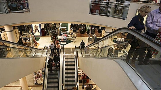 Dismissal of employee for shopping during working hours backfires as company is ordered to reinstate him and pay 50k compensation