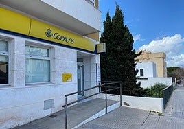 Robbery at gunpoint at a post office in Malaga