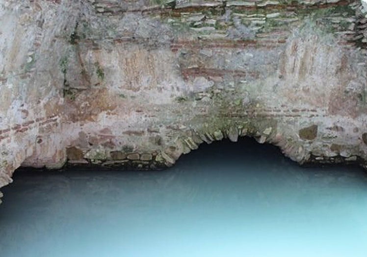 Baths of La Hedionda in Casares, dating back to Roman times.