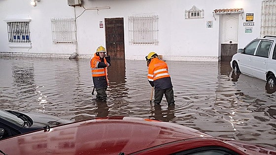 Eight homes in Marbella evacuated after Guadaiza river overflow