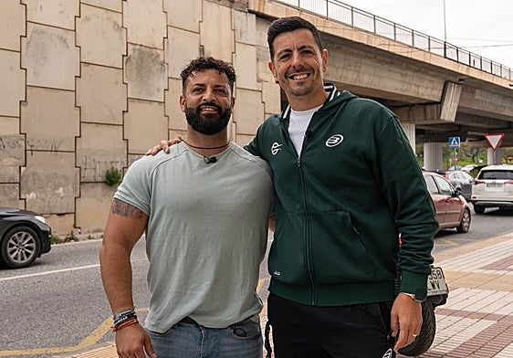 Two 'guardian angel' strangers talk woman out of jumping from overpass in Malaga