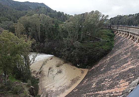 The reservoir at the Conde de Guadalhorce dam, where one of the hydroelectric plants is located.