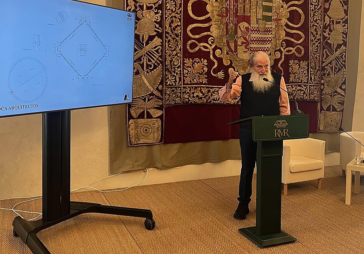 Ricardo Aroca, at the unveiling of the plan to save the bullring.