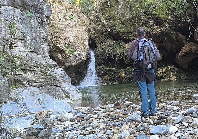 Charco de la Paloma or Charco del Infierno.