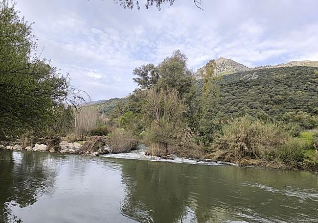 La Llana bathing pool.