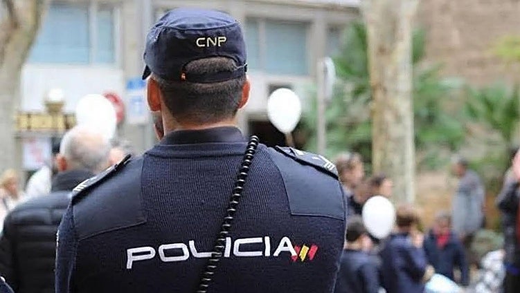 Pickpocket arrested for stealing from tourists on the Costa using distraction method named after famous footballer