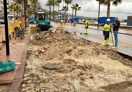Work on the new parking spaces under way on Paseo Marítimo.