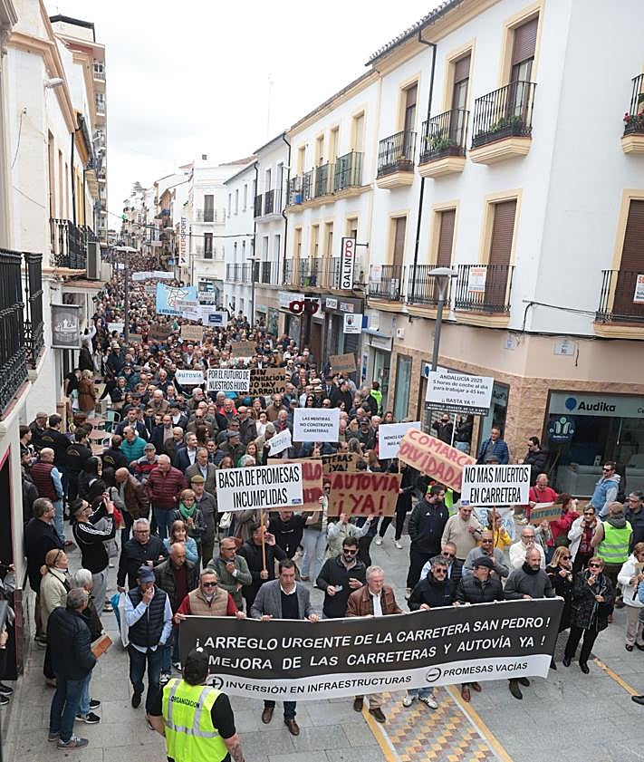 Imagen secundaria 2 - Big public demonstration demands better transport links for 'forgotten' Ronda towns and villages