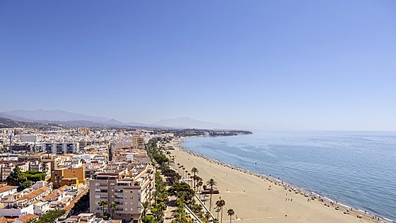 Estepona town hall seeks to include three private car parks in one euro per day parking scheme