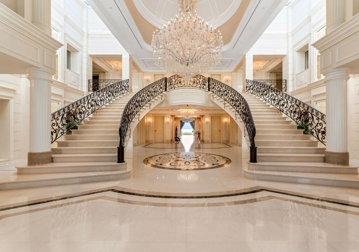 Imagen principal - One of Spain&#039;s most exclusive villas up for sale in Marbella: this is the eye-watering price tag