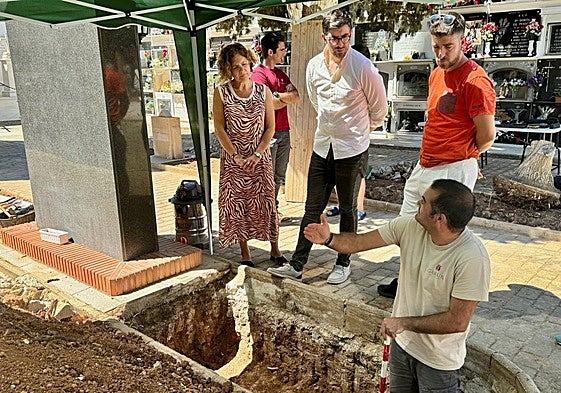 Exhumation of mass grave found in Malaga town's cemetery will begin before summer