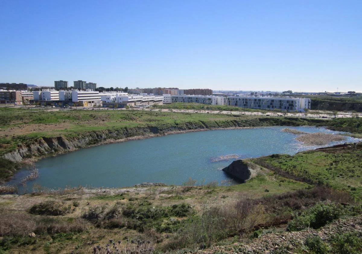 Imagen principal - Soliva lake: the ecological oasis in Malaga born from a failed clay quarry