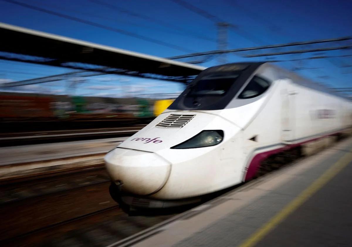 Trump halts public funding for high-speed rail in Texas from which Spain's Renfe was expected to earn 5 billion euros